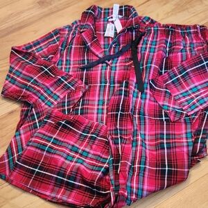NWT Victoria's Secret Plaid Holiday Christmas Pajamas Sz L